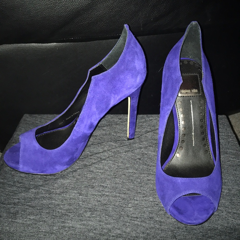 Genuine Suede Dolce Vita Heels - Picture 2 of 7